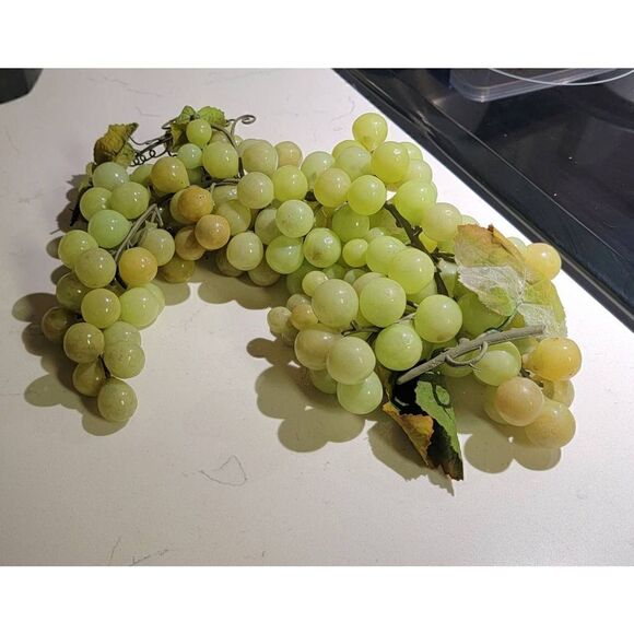 Artificial Grapes-Lightweight   - Picture 1 of 5